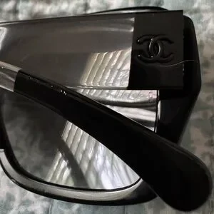Authentic Chanel Sunglasses Polarized Model 5263 $670 CHANEL | Accessories | Authentic Chanel Sunglasses Polarized  main image 2